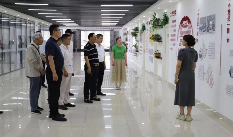 Wang Jianan, Chairman of Li Guodong High-end Bearing Group, and his delegation visited Meichen for investigation and research
