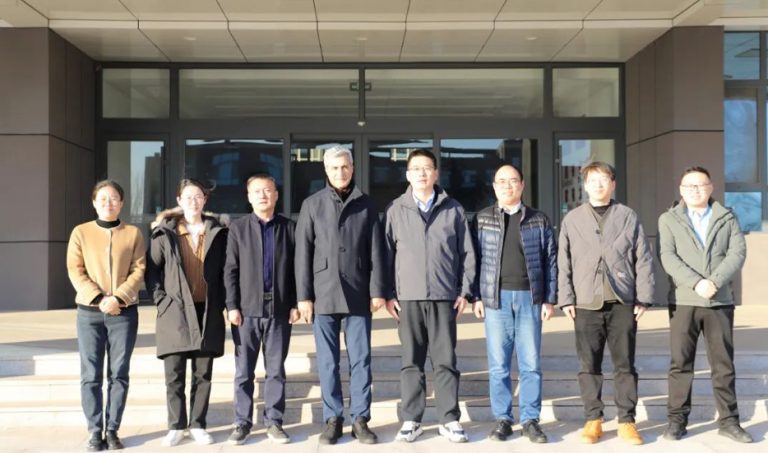 Professor Amir from the University of Waterloo in Canada came to our company for technical exchanges